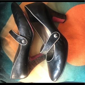 Black leather Mary Jane heels